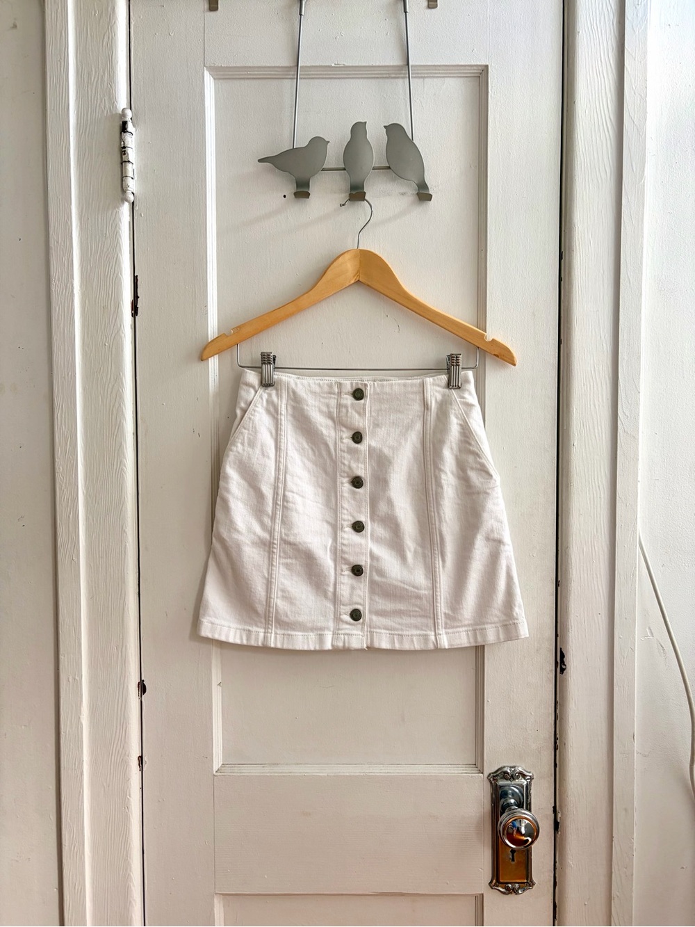 Aritzia Button-Front Women's White Mini Jean Skirt
